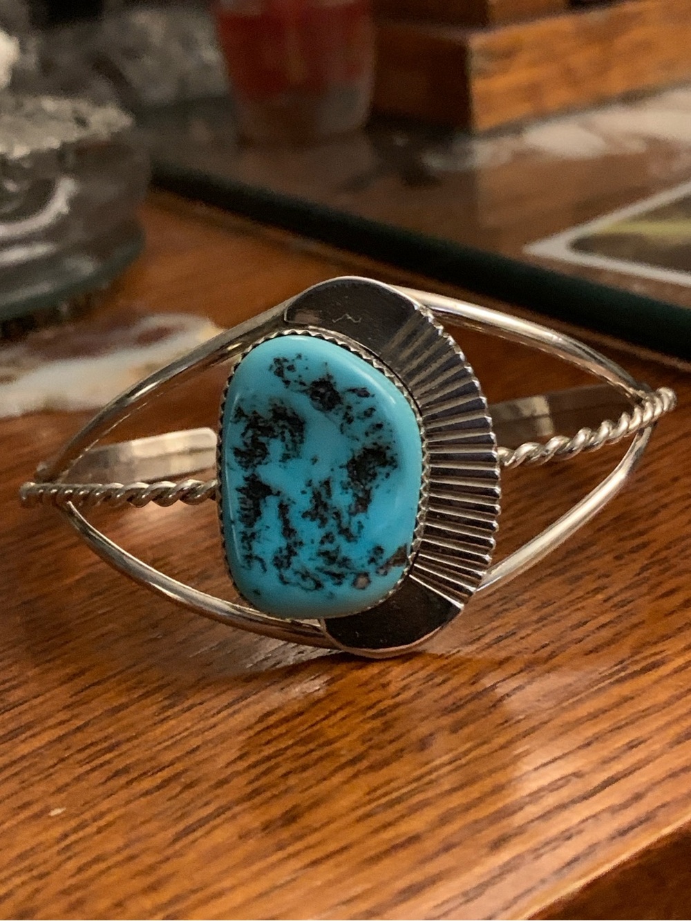 Navajo Sterling Turquoise Cuff Bracelet Hallmark "LW" 20.65 grams